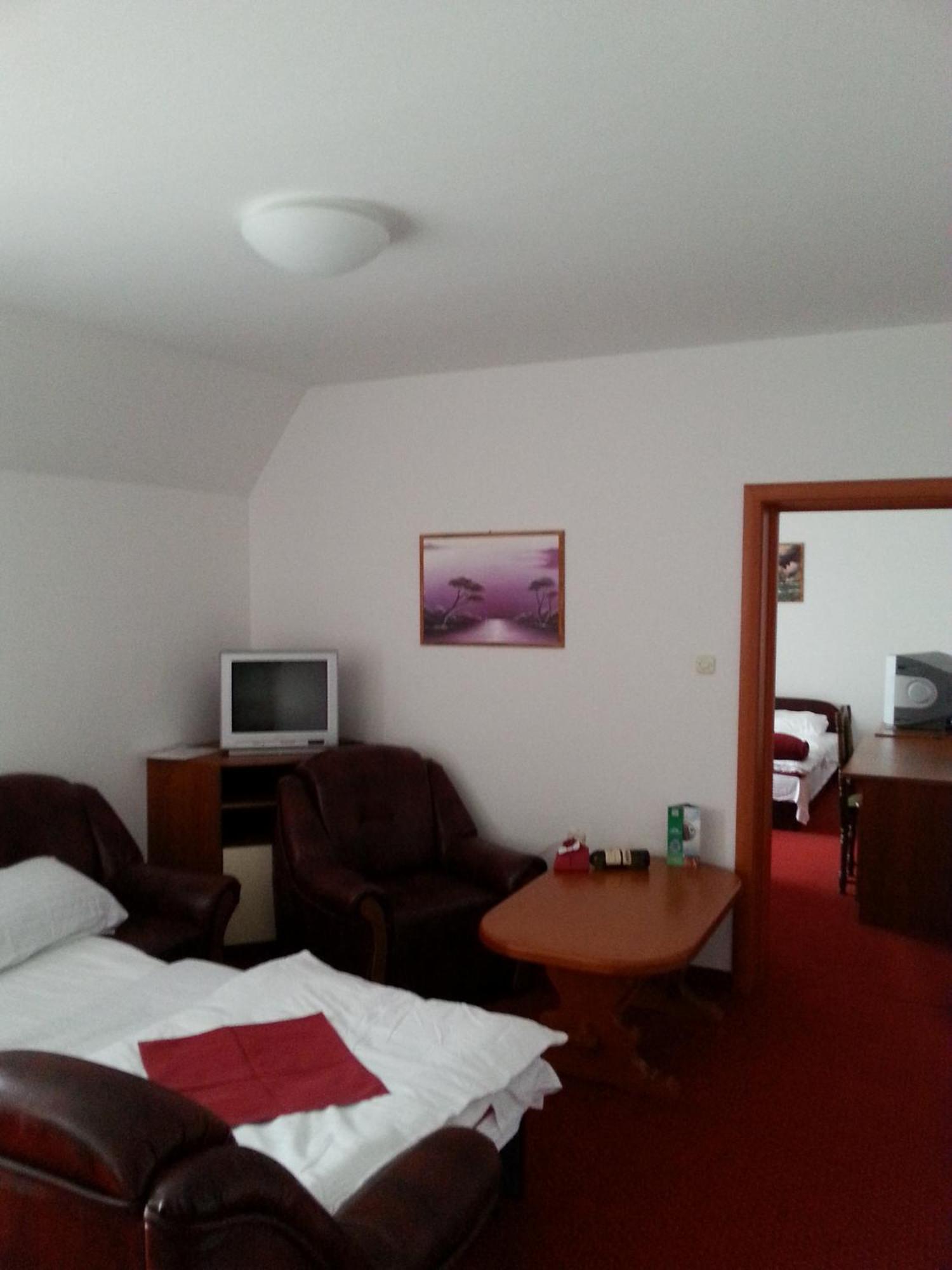 Hotel Mirni Kutak Otočac Cameră foto